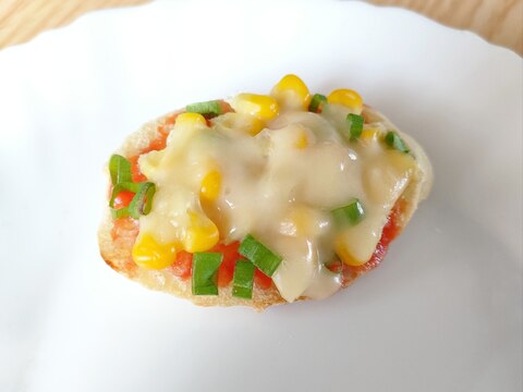 コーンと小ねぎのピザトースト